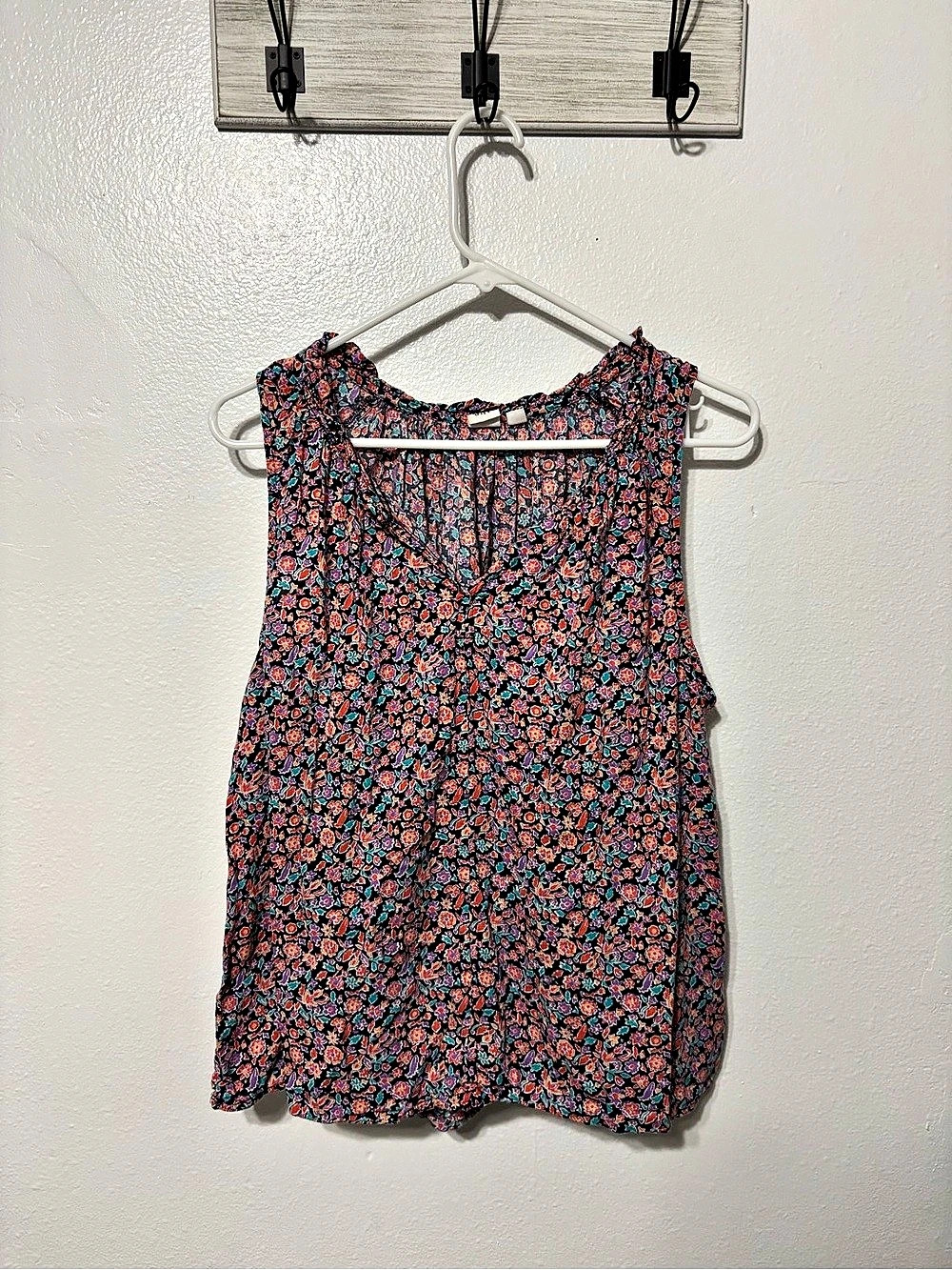 GAP Floral Tank Top